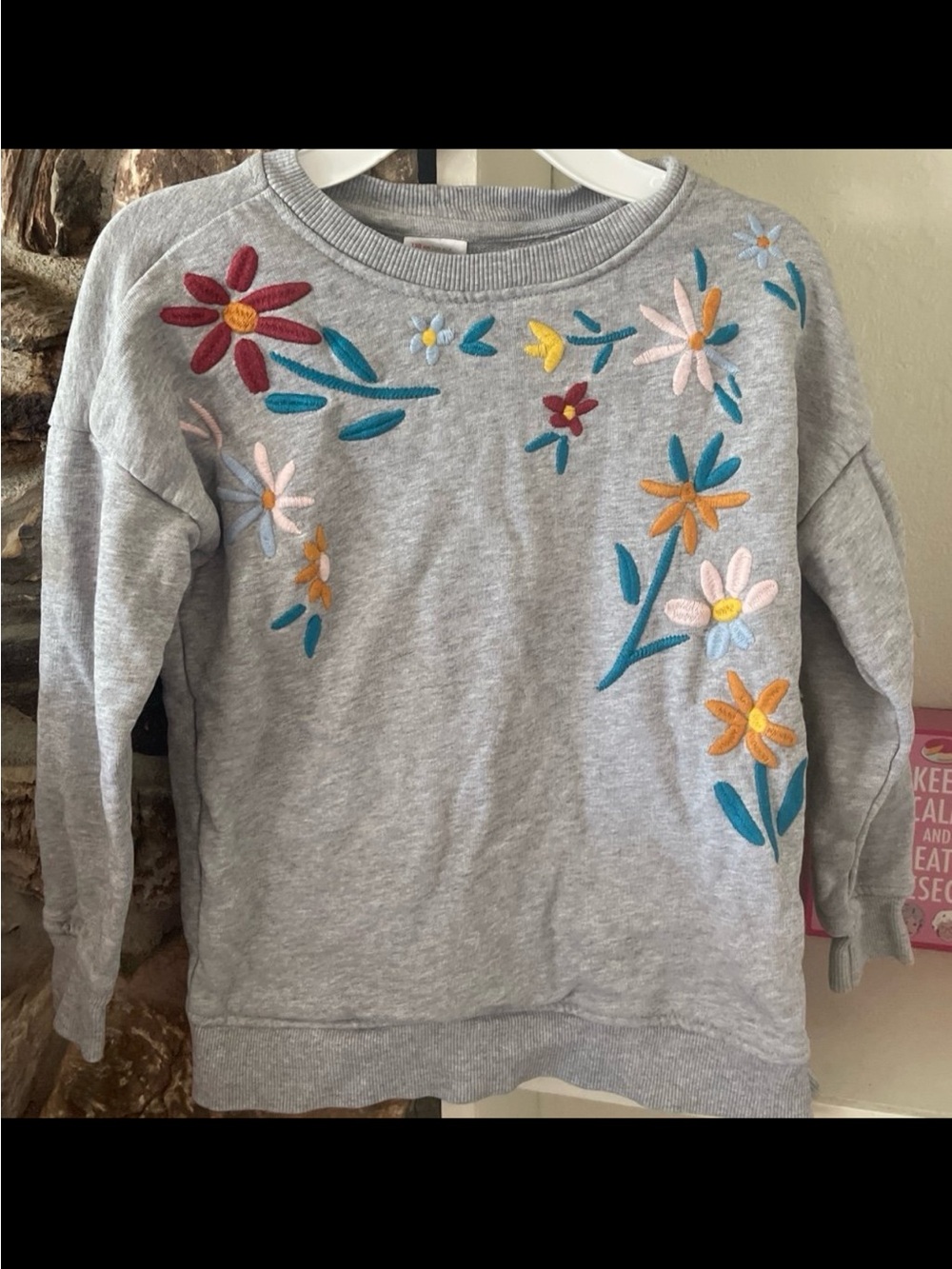 Hanna Andersson Gray Sweatshirt with Multicolor Floral Embroidery